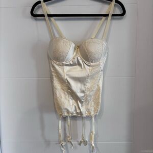 Elegant Cream Lace Bustier
